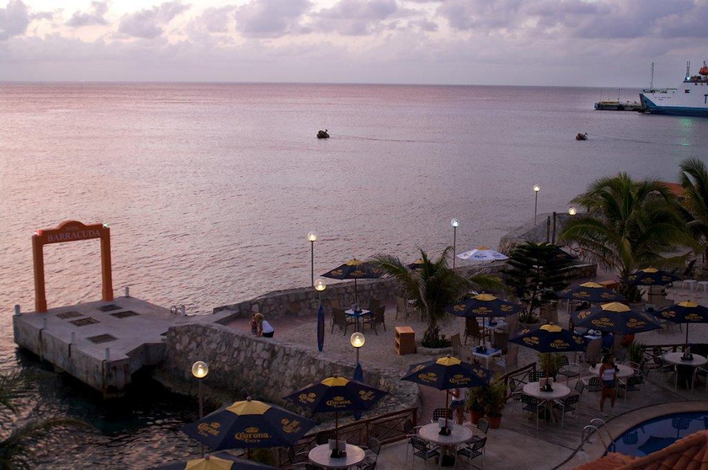 Hotel Barracuda Cozumel Kültér fotó